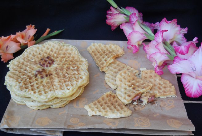 Aperitiv waffles sarate cu dovlecei