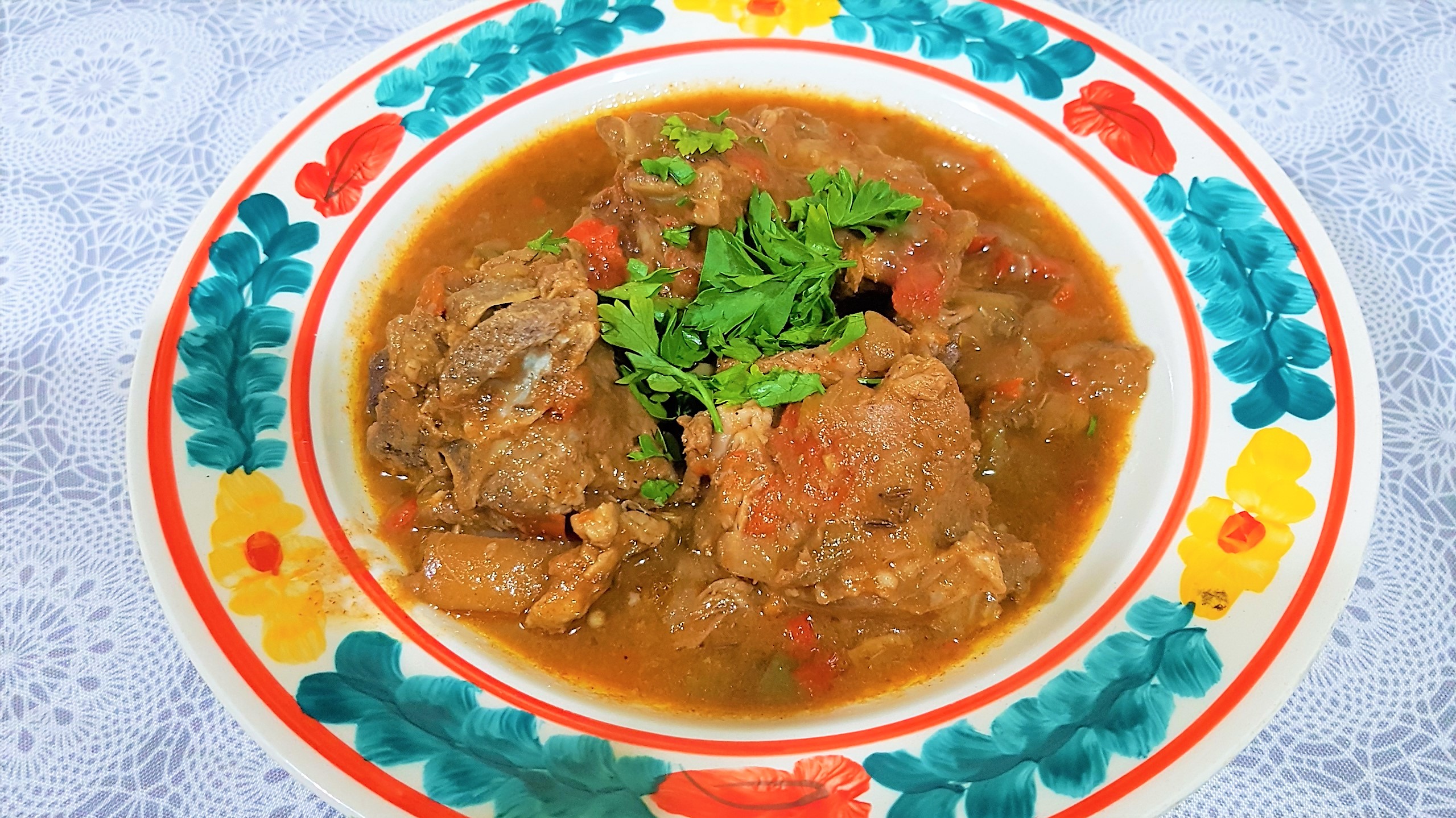 Gulas unguresc de berbecut la Crock-Pot