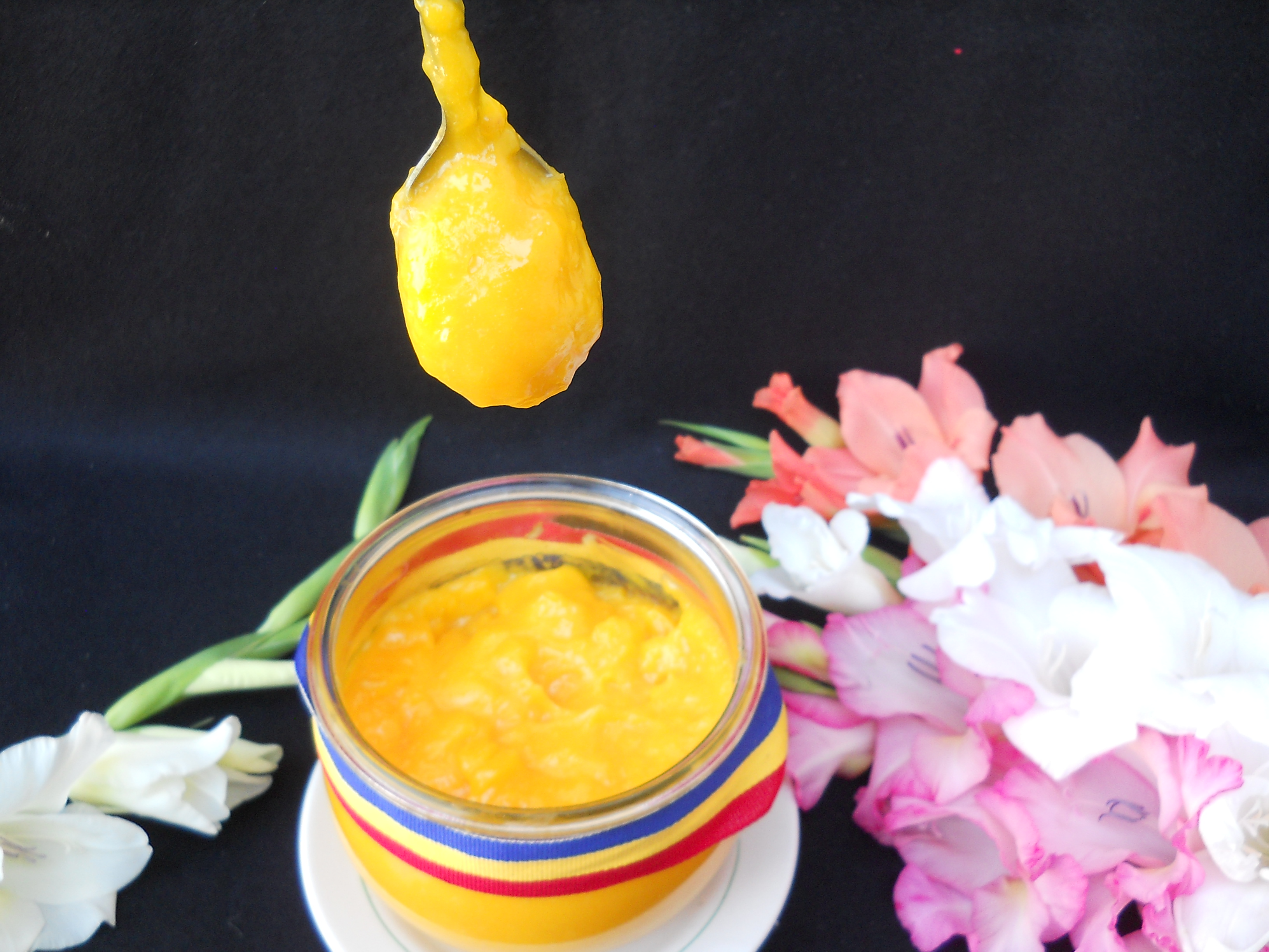 Desert lemon curd