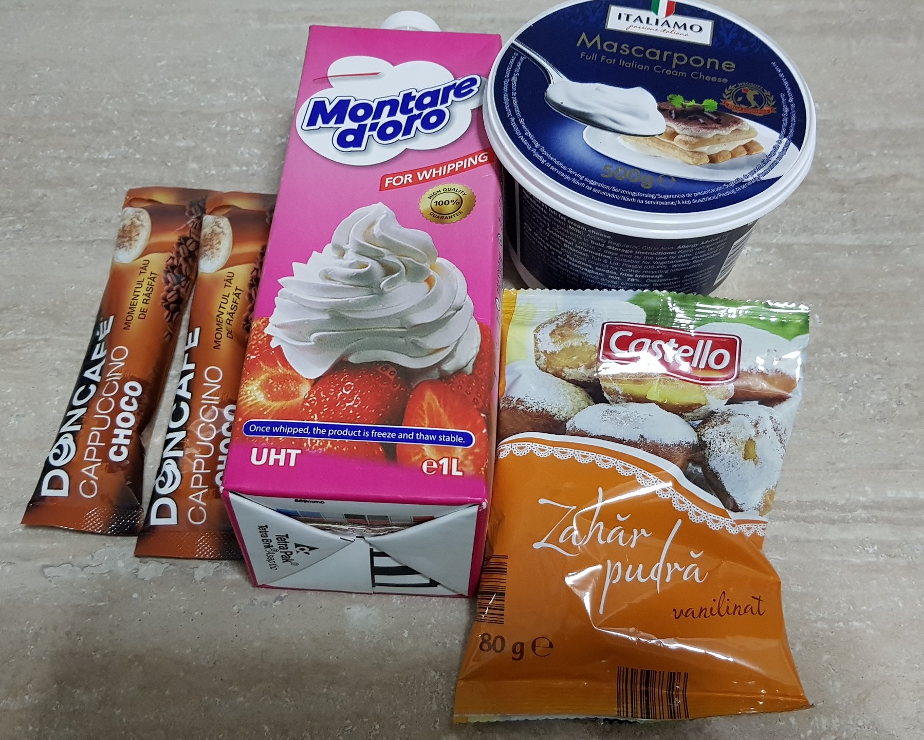 Tort cu crema de mascarpone si cafea