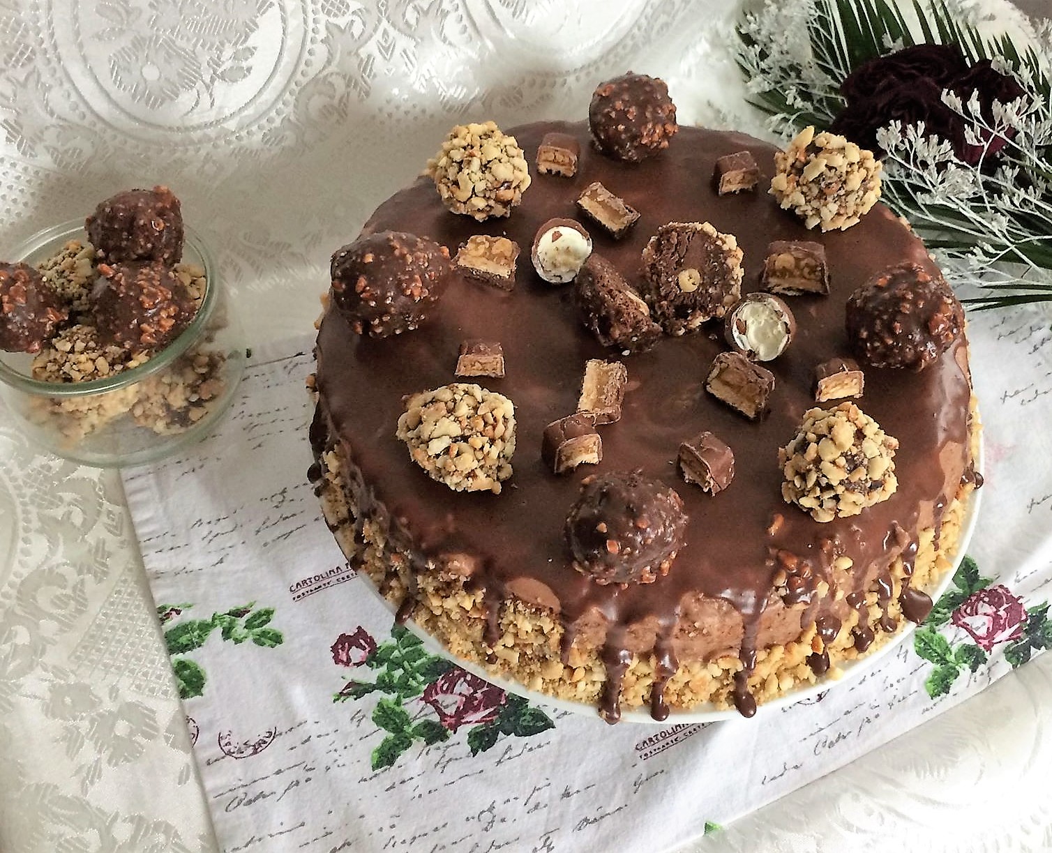 Tort Ferrero Rocher (1300 de retete)