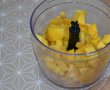 Desert tort cu mousse de mango si ciocolata-5