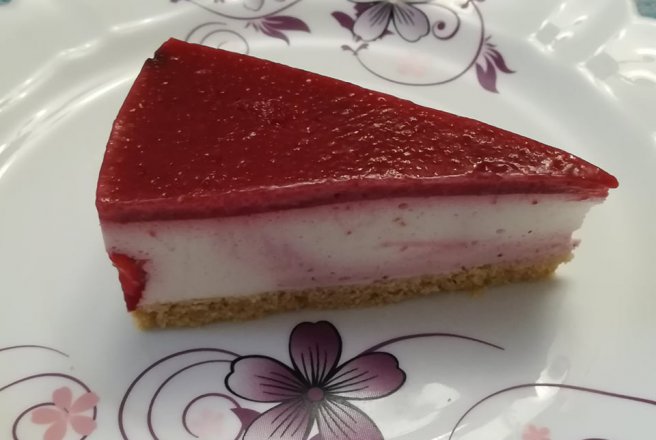 Cheesecake cu jeleu de capsuni (fara zahar )