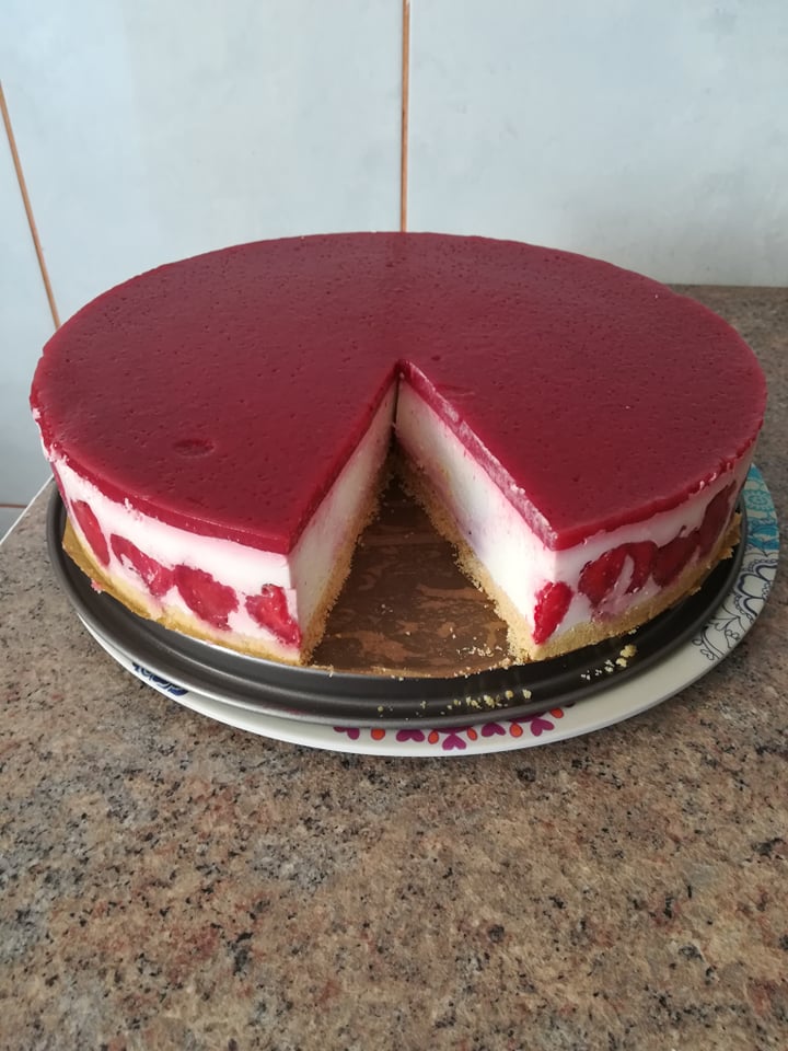 Cheesecake cu jeleu de capsuni (fara zahar )