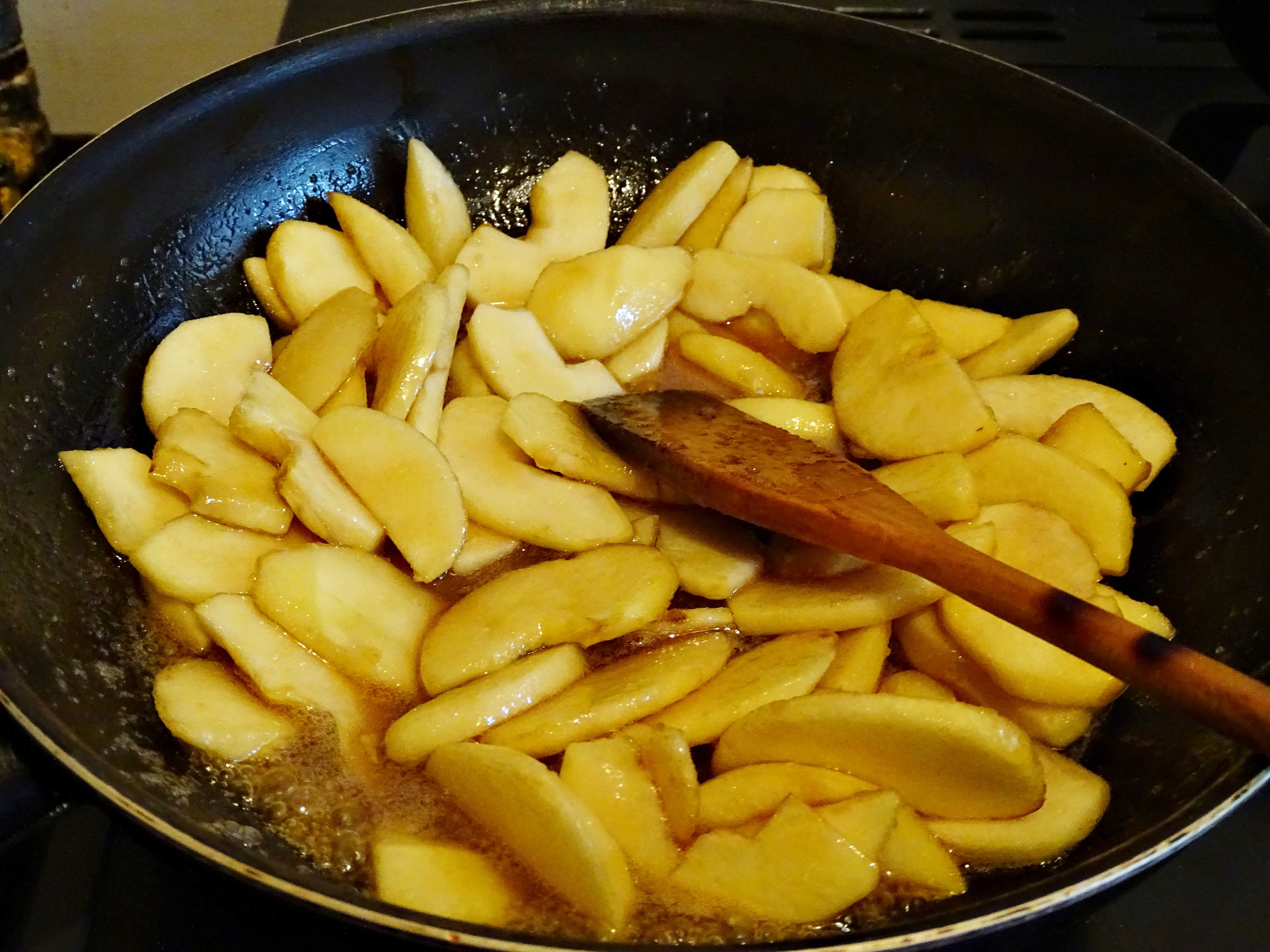 Desert tarta Tatin