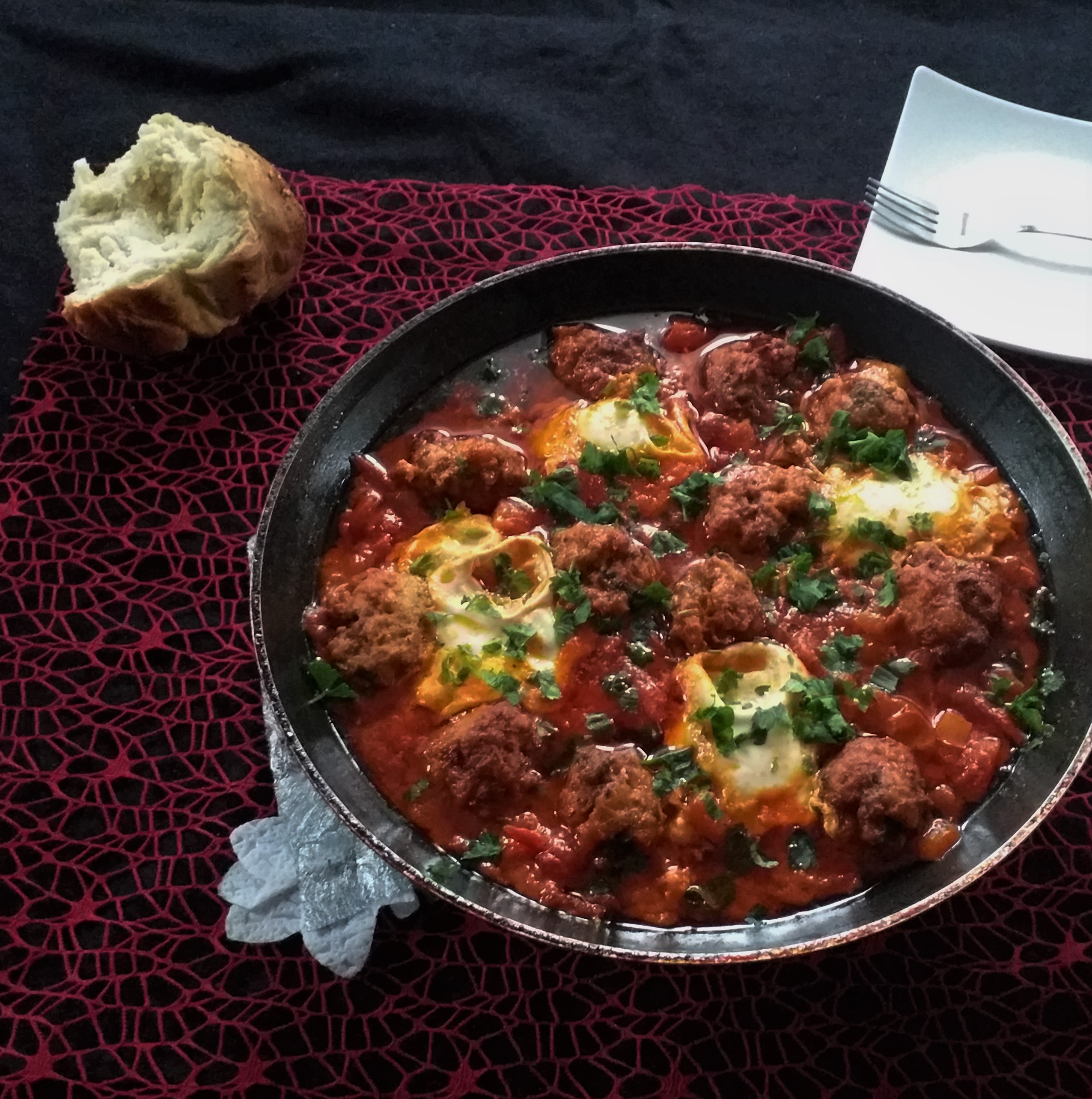 Shakshuka cu chiftele