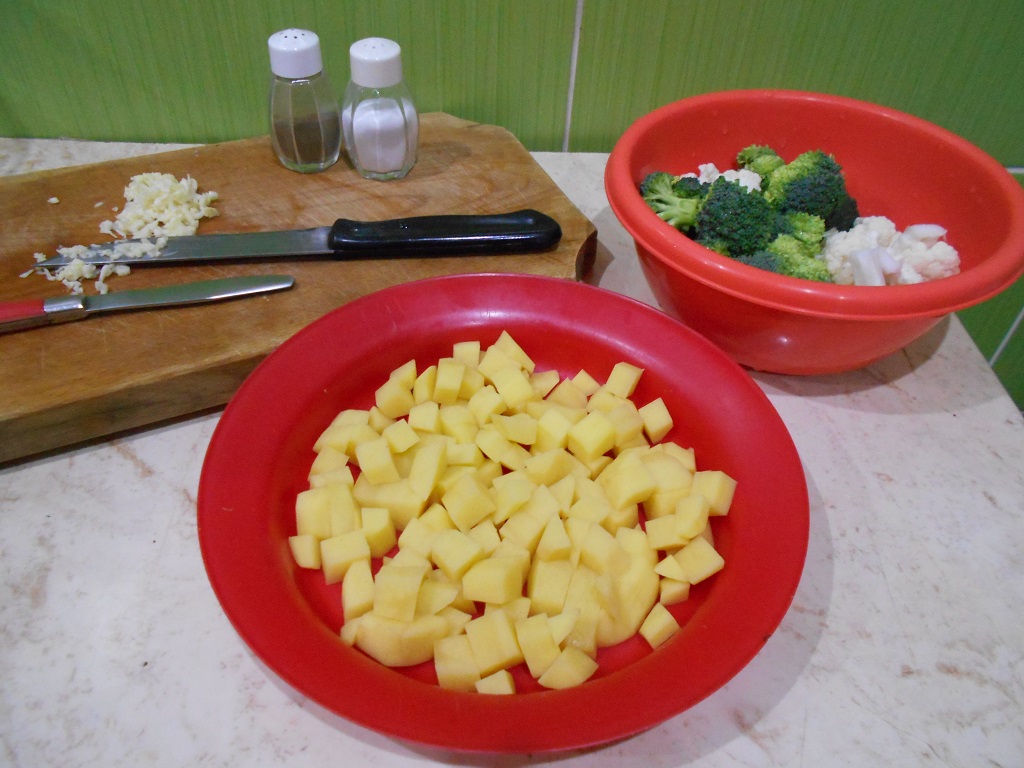 Ciorba de conopida, broccoli si afumatura