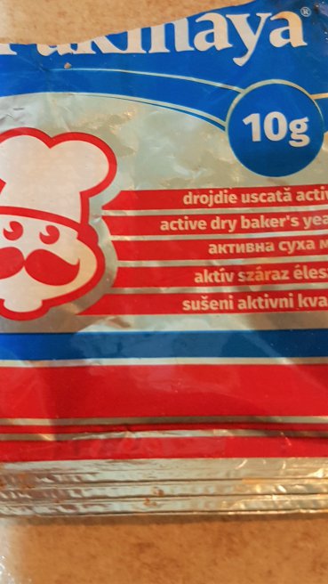Foccacia cu cherry, usturoi verde si ierburi italiene