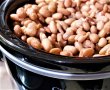 Ciorba de fasole boabe cu ciolan de porc si leustean la slow cooker Crock Pot-1