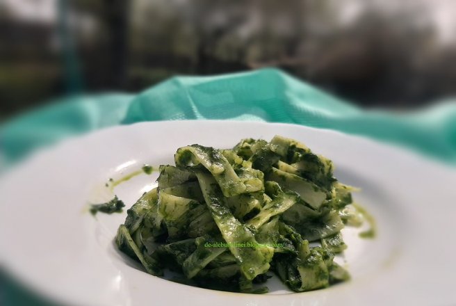 Paste cu pesto de leurda si spanac