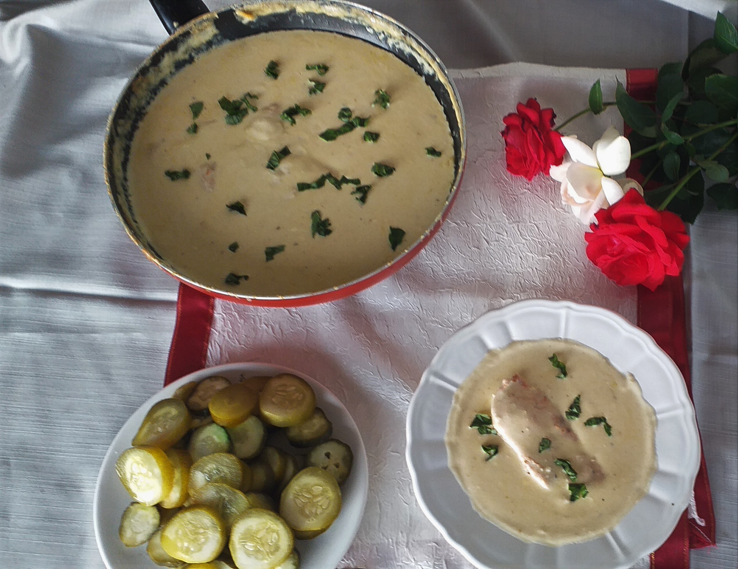 Piept de pui cu sos de gorgonzola