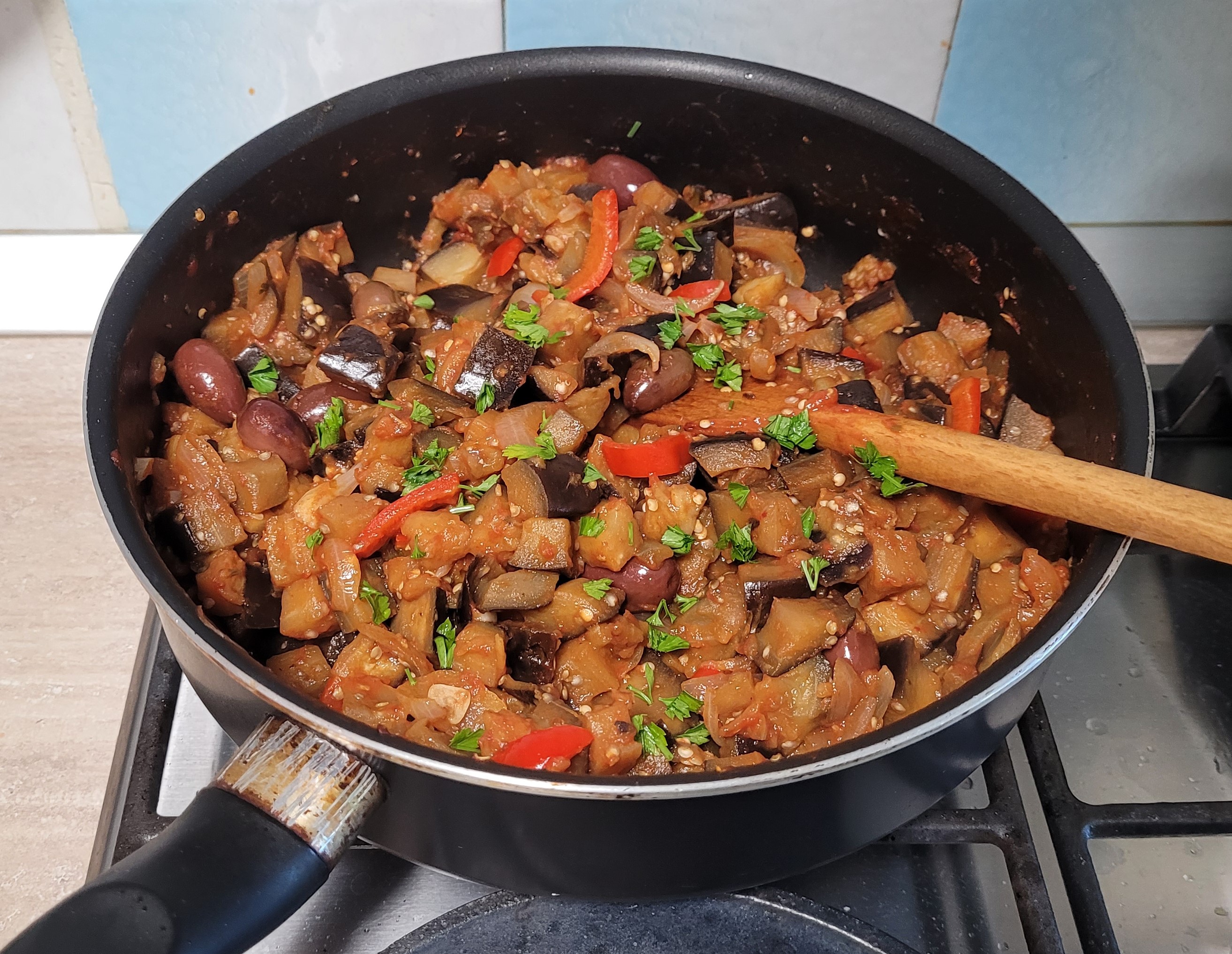 Caponata siciliana - Tocanita de vinete cu rosii si masline