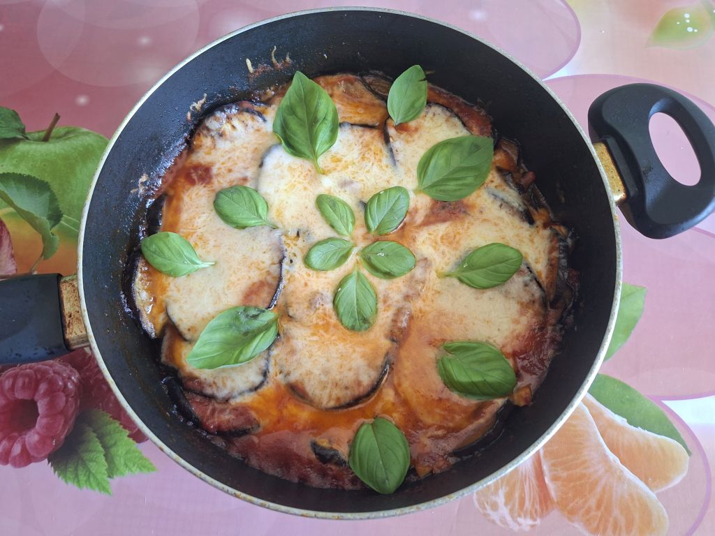 Melanzane alla parmigiana – Reteta simpla, rapida si plina de savoare