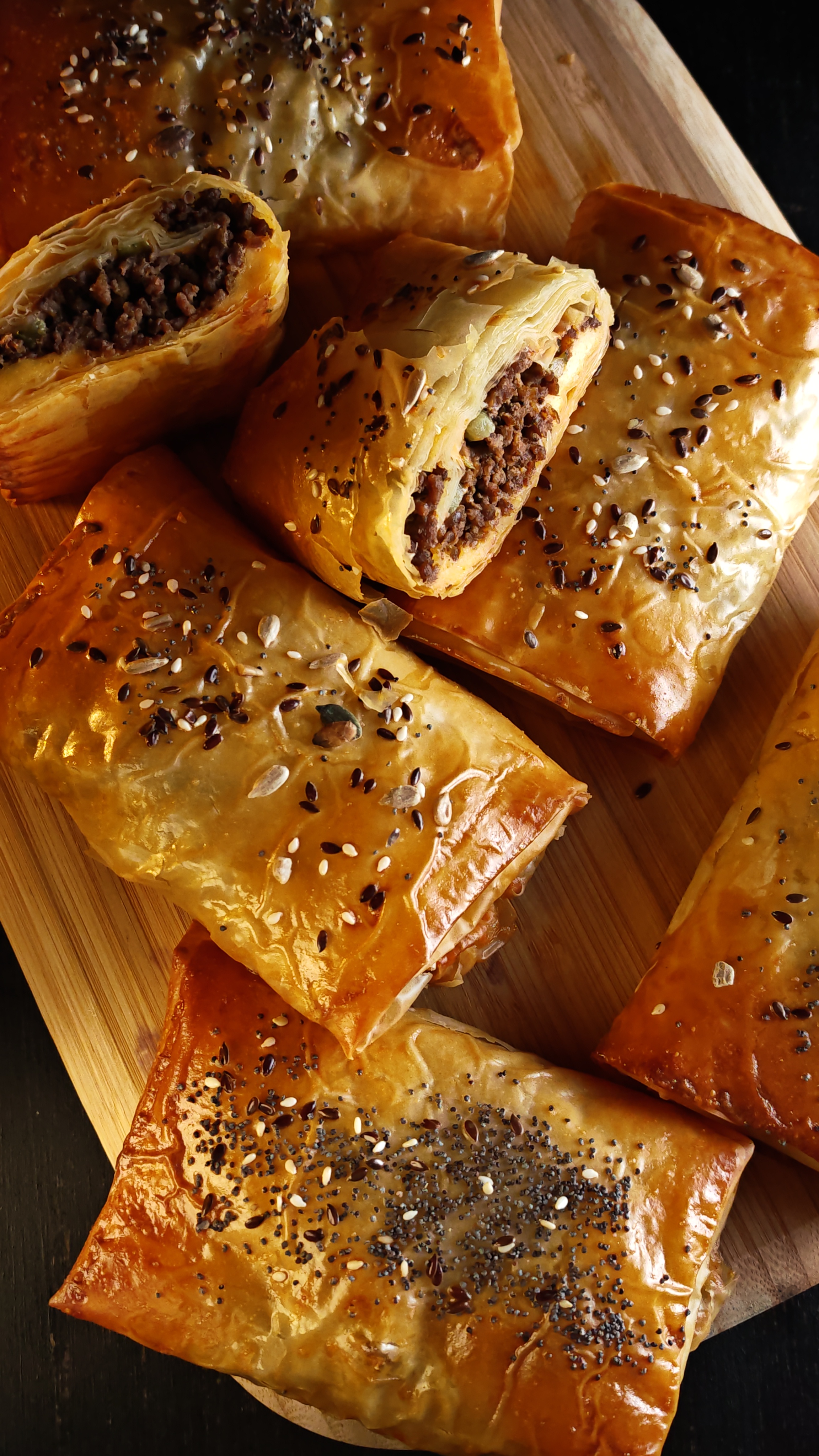 Plăcinte burger - Gust și savoare într-o rețetă rapidă