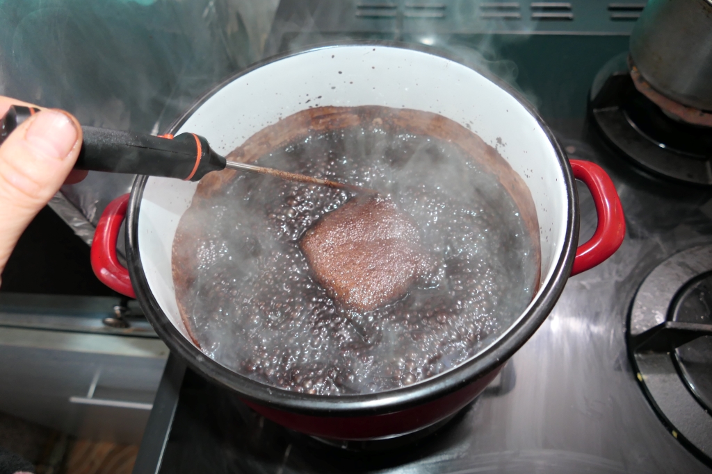 Tort ''noi doi si 32 de ani'' - Desertul aniversar plin de savoare