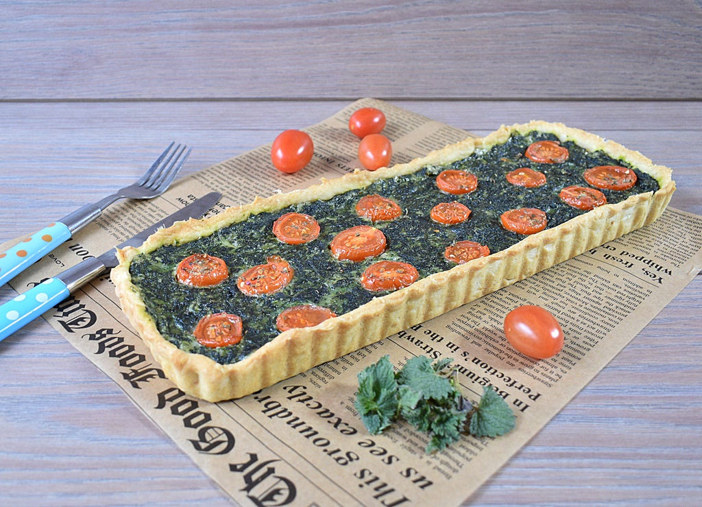 Tarta cu urzici de post