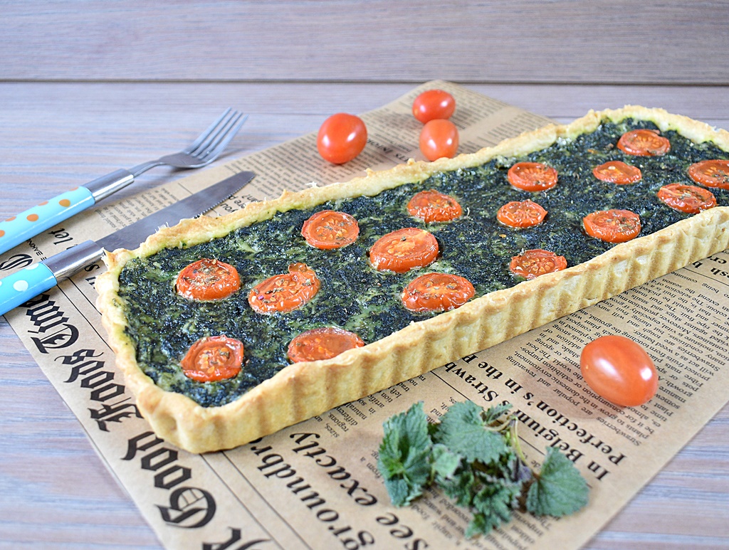 Tarta cu urzici de post