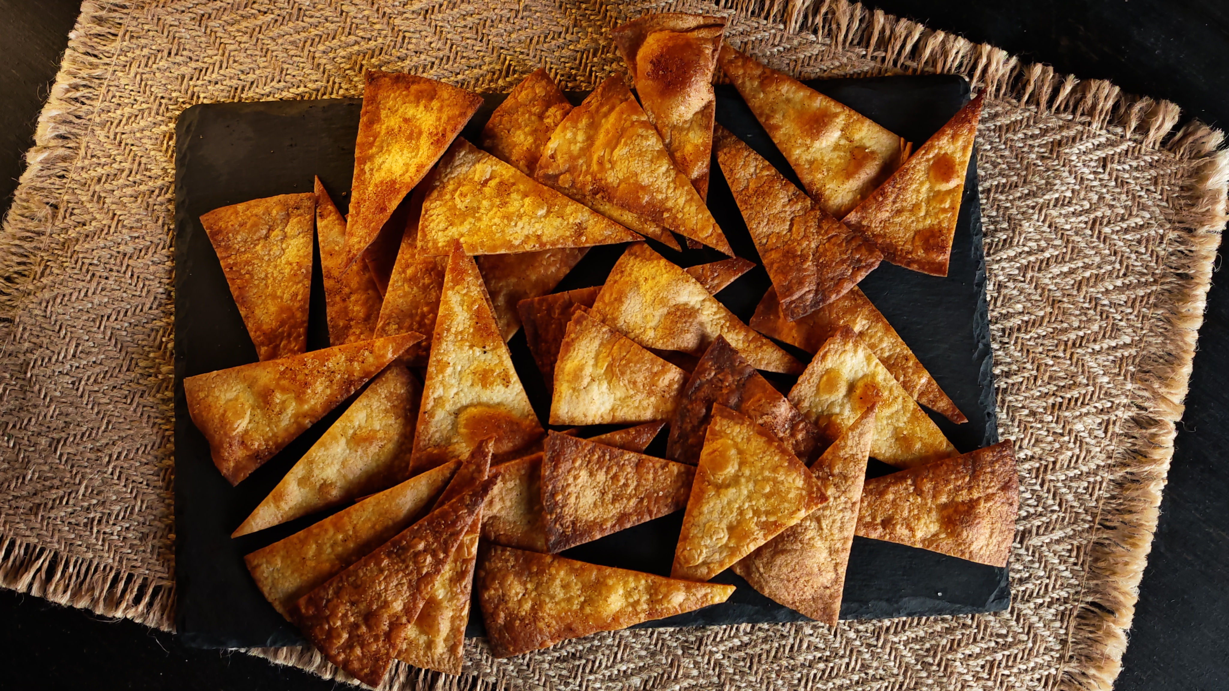 Nachos de casă -  rețeta rapidă și gustoasă
