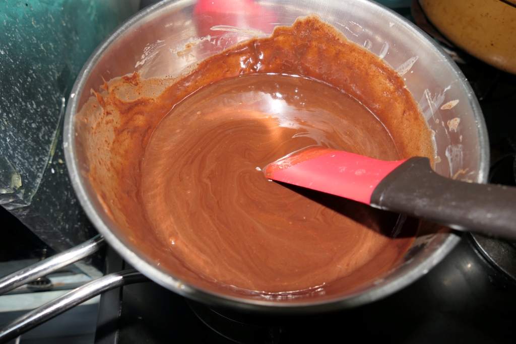 Batoane de ciocolata ''cu de toate'' - Delicioase si spornice