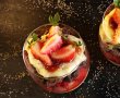 Desert la pahar cu căpșuni - Rețeta rapidă și delicioasă-0